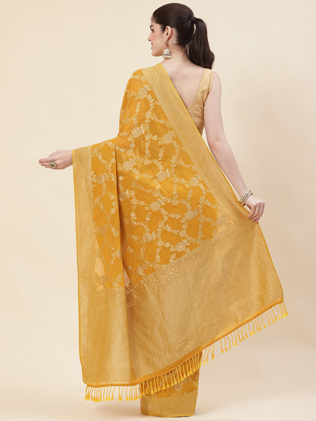 Floral Zari Jaal Georgette Plain Saree