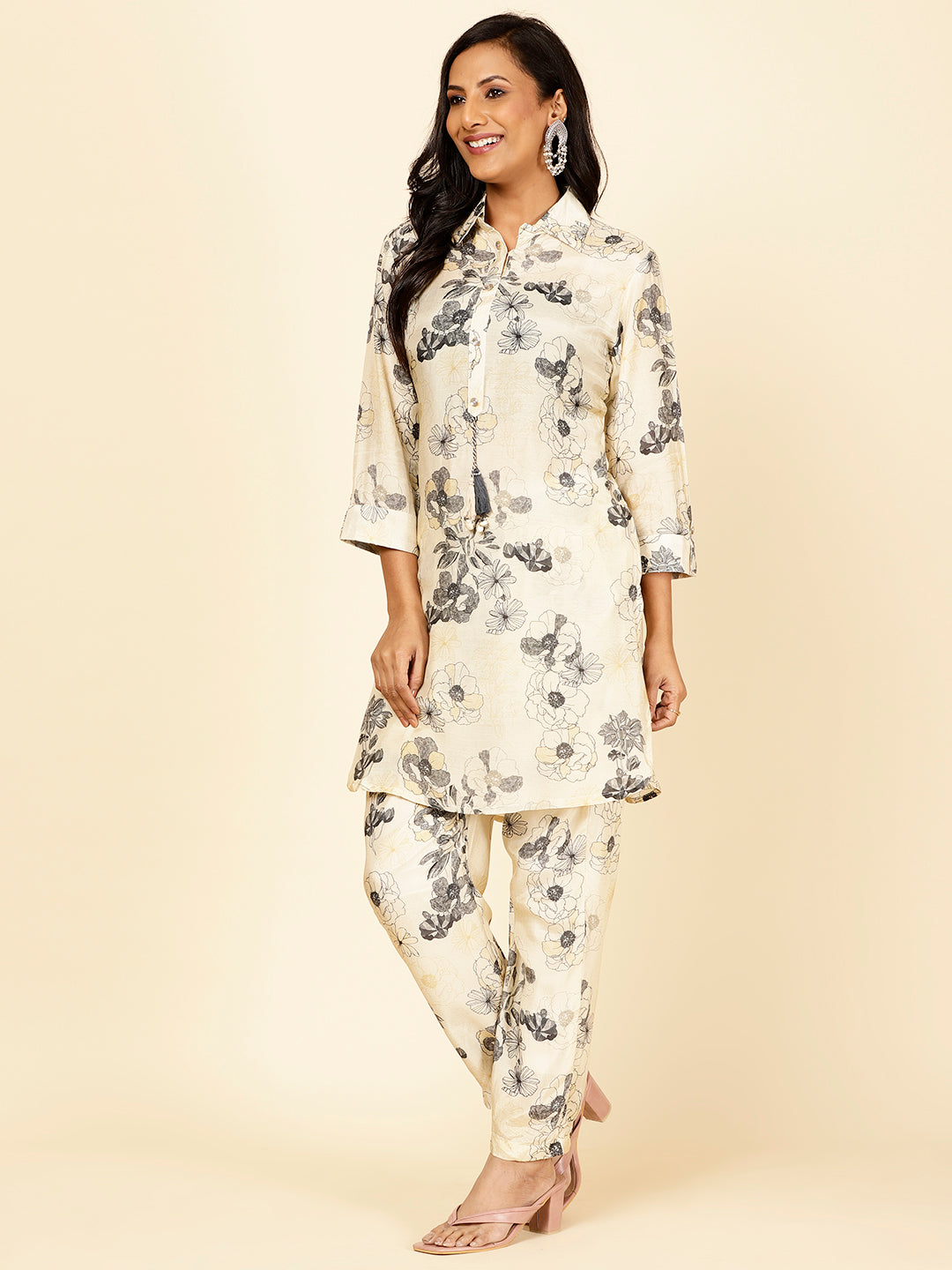 Floral Printed Muslin Kurti With Pants