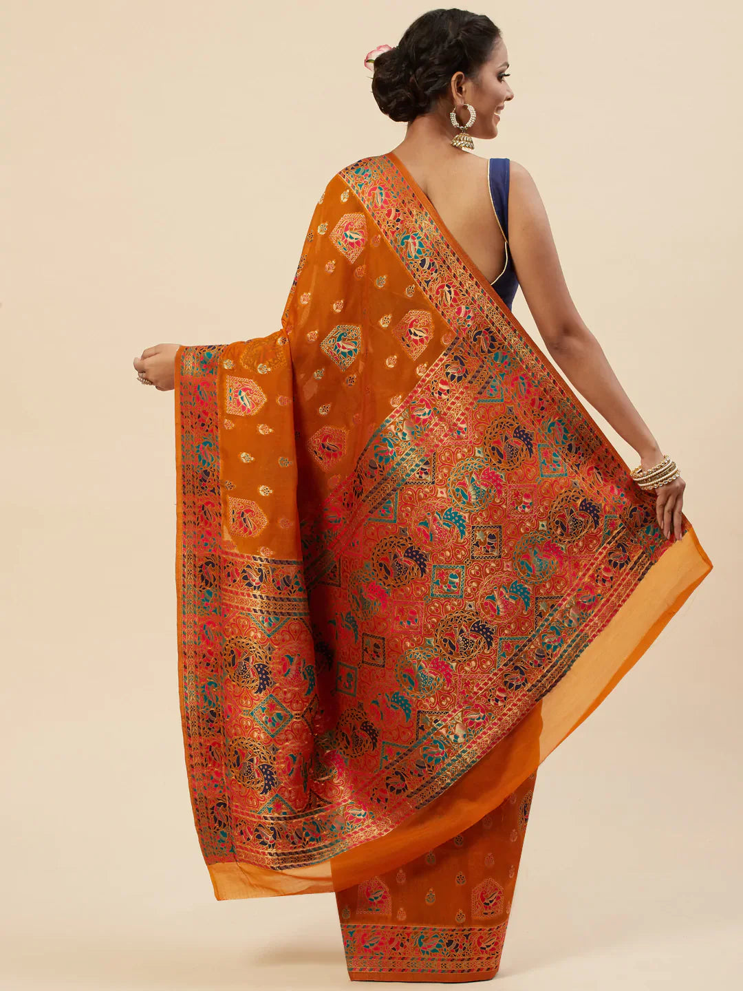 Zari Border Booti Handloom Woven Saree