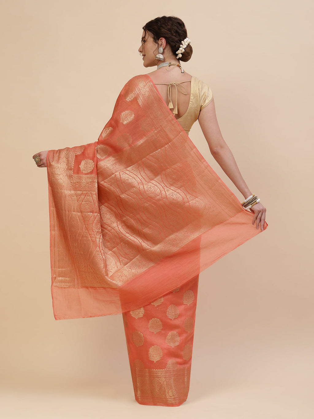 Zari Border Booti Cotton Woven Saree