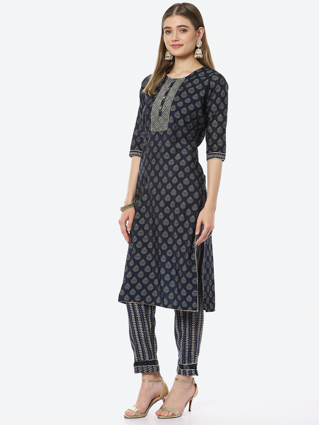 Zari Neck Embroidered Printed Cotton Kurta With Pant