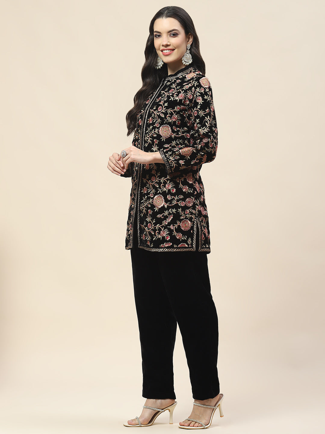 Zari Jaal Embroidery Velvet Short Kurta With Pants