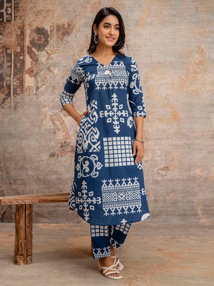 Printed Cotton Blend Kurta With Pants