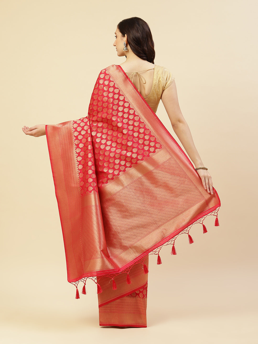 Zari Booti Border Woven Art Handloom Saree
