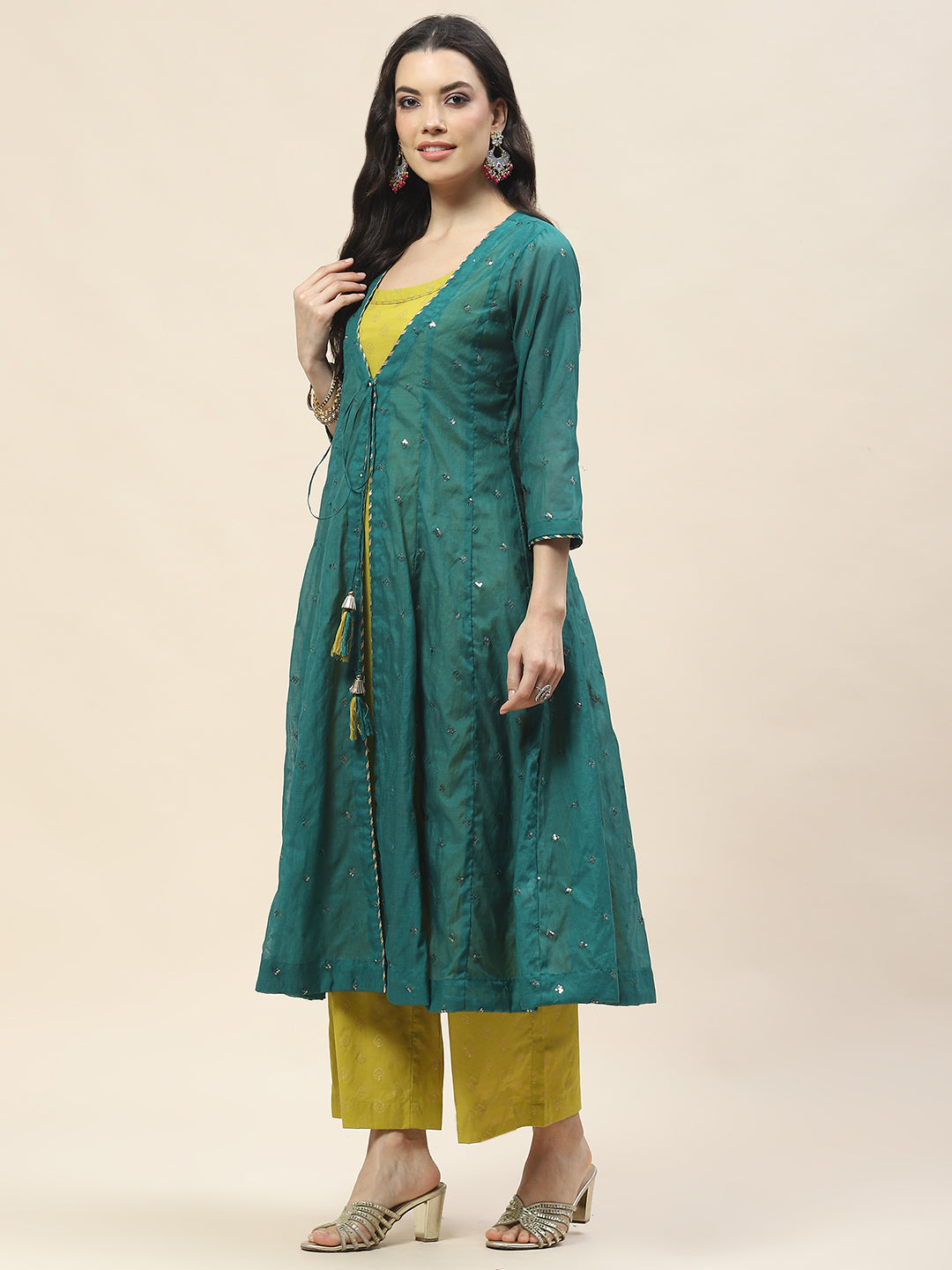 Embroidered Chanderi Kurta With Cape & Pants