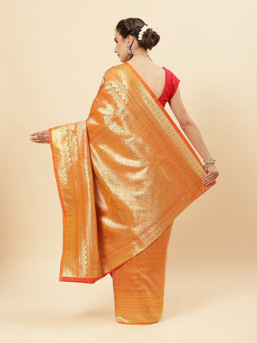 Art Handloom Saree with Brocade Zari Jaal Border