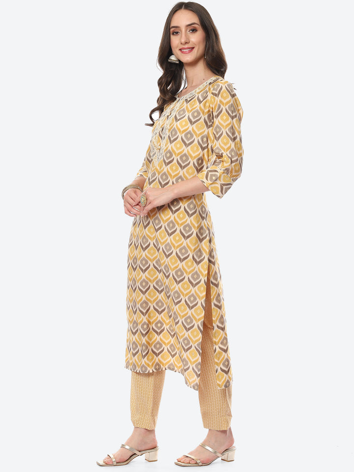 Printed Neck Embroidered Patti Chanderi Kurta With Pant