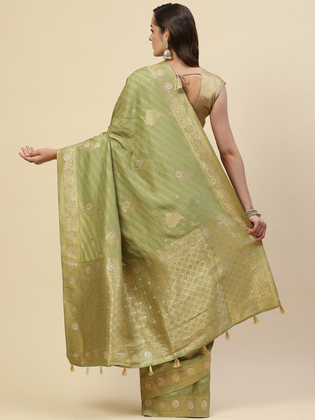 Zari Jaal Handloom Woven Saree