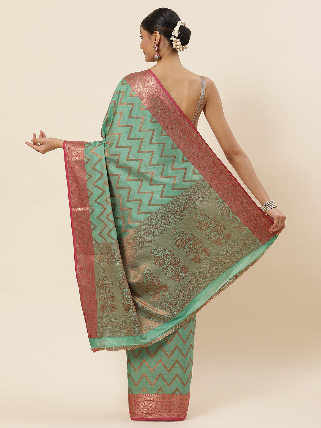Zari Jaal Woven Handloom Saree