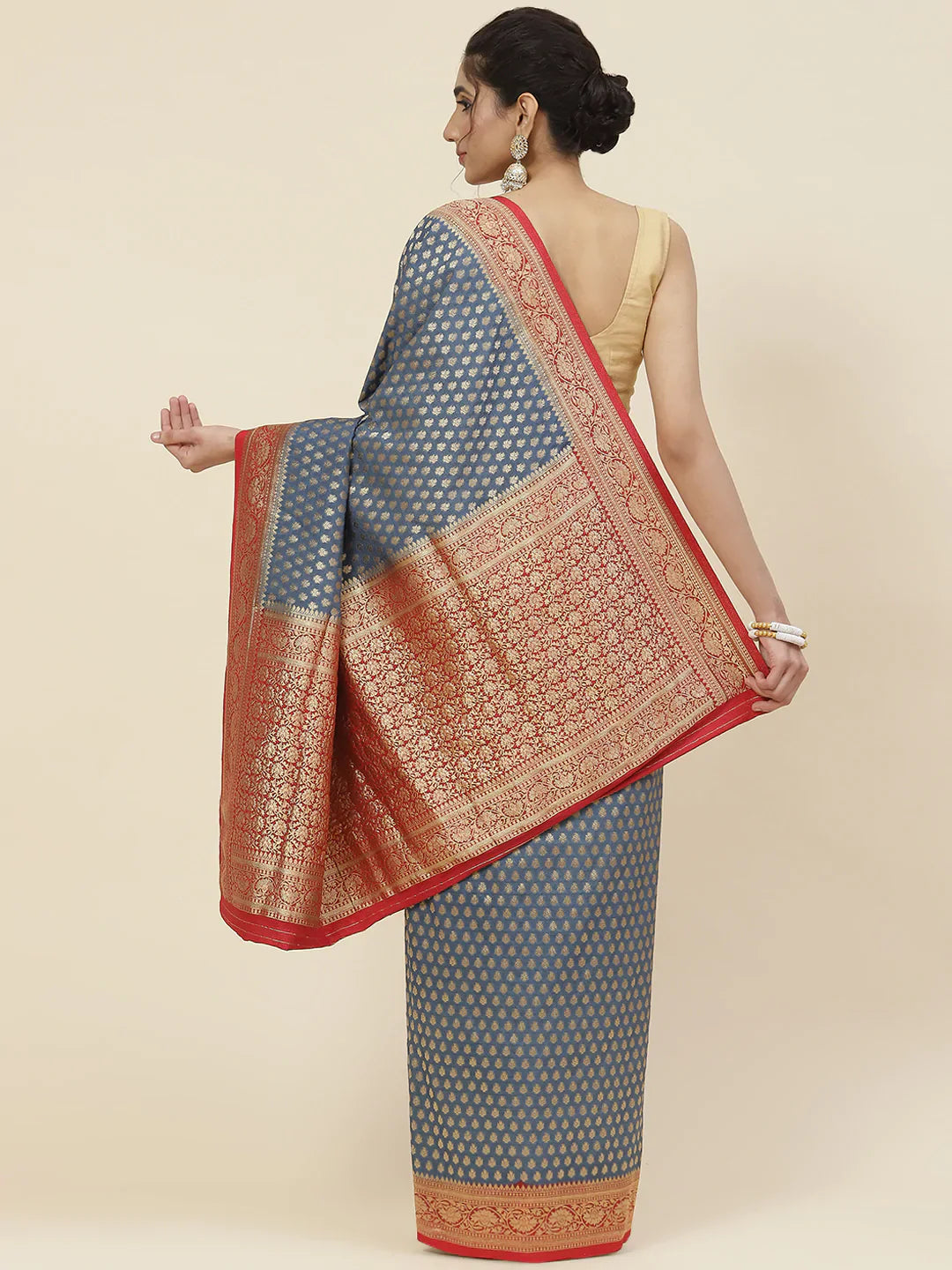 Zari Booti Crepe Plain Saree