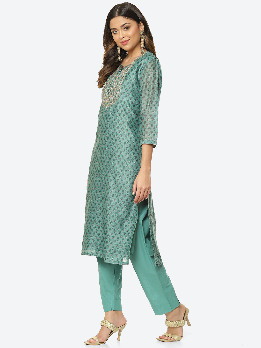 Zari Embroidered Printed Chanderi Kurta With Pant