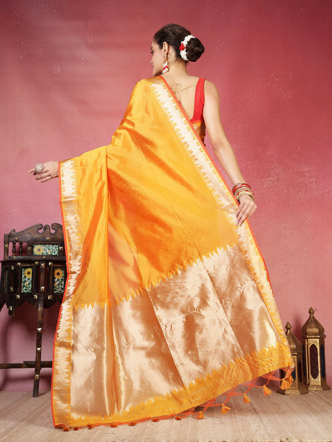 Woven Design Cotton Blend Saree