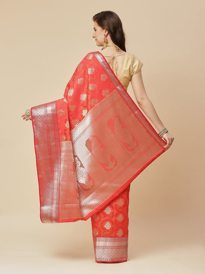 Zari Border Booti Art Handloom Woven Saree