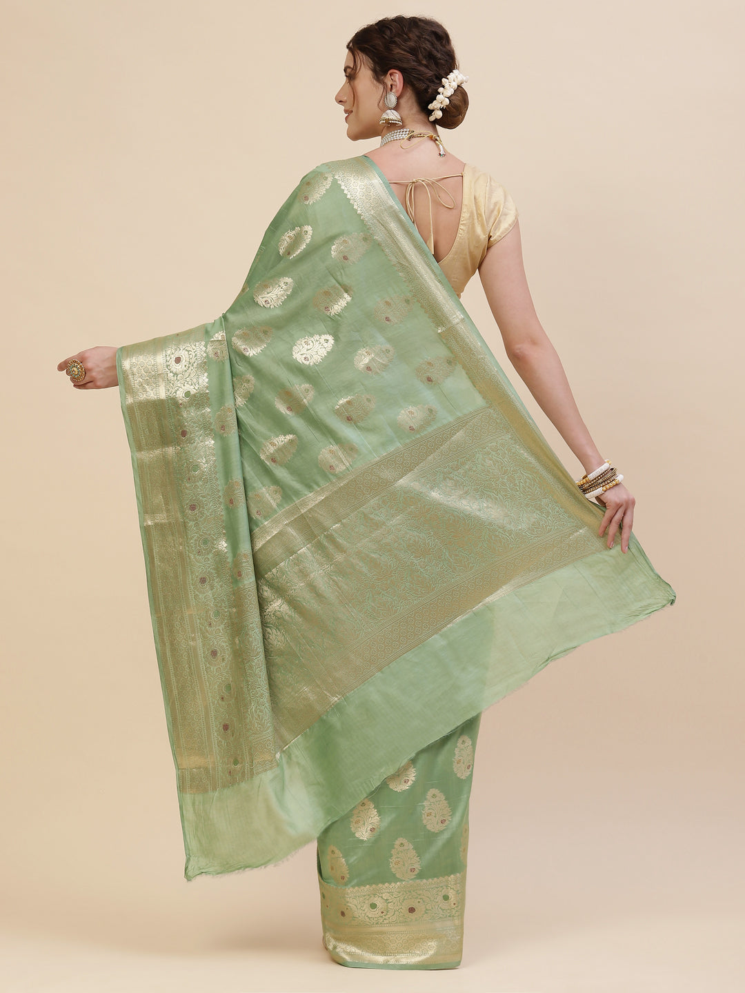 Zari Border Booti Cotton Woven Saree