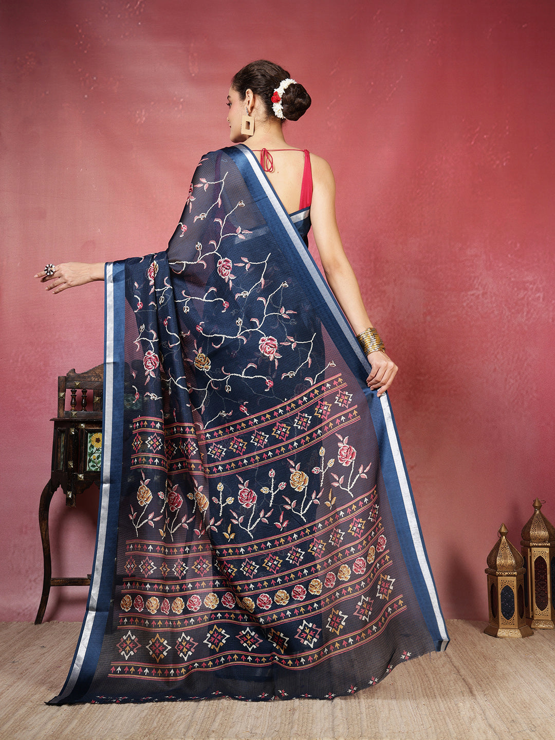 Floral Printed Cotton Blend Saree