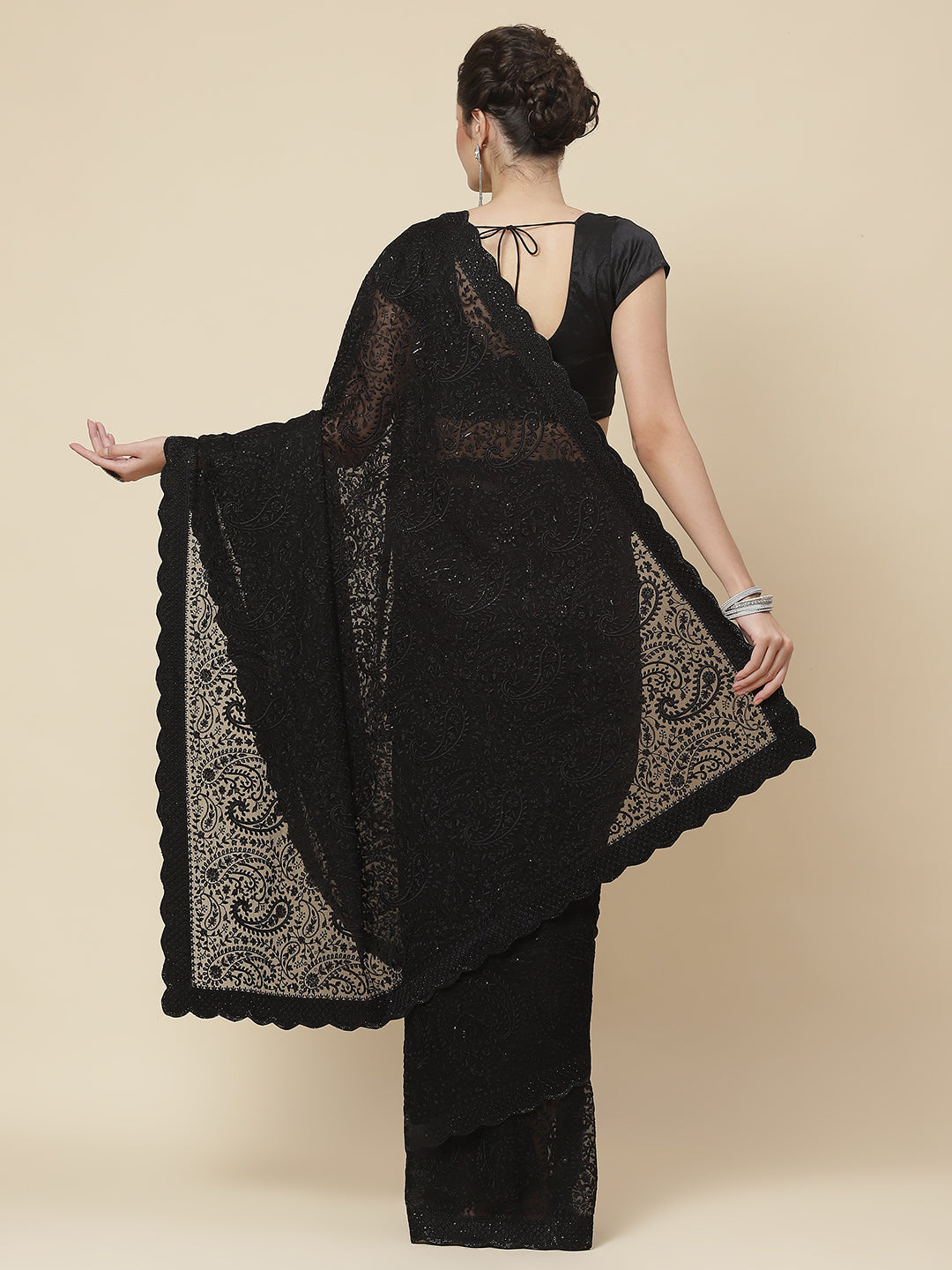 Resham Jaal Embroidered Chiffon Saree
