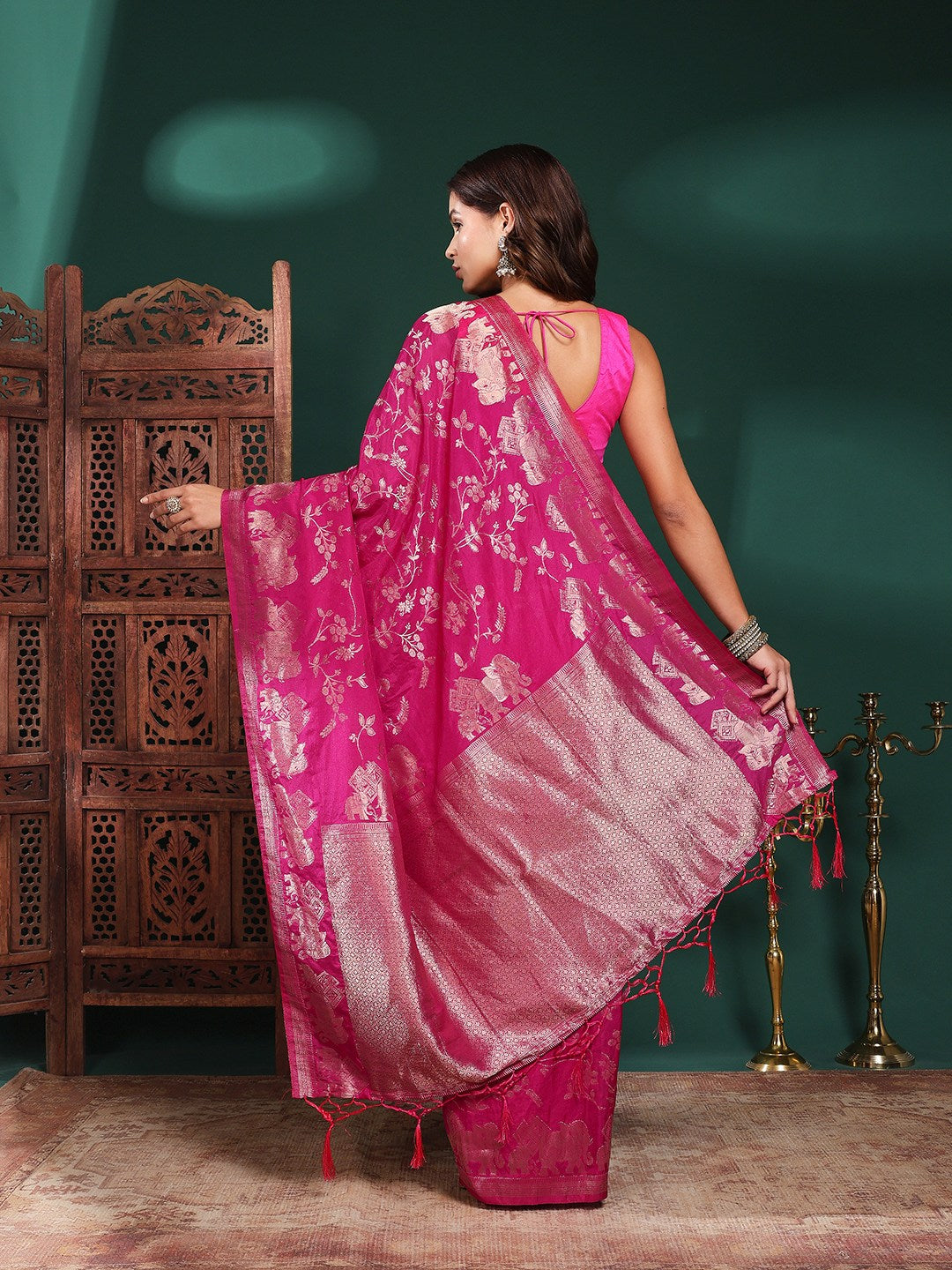 Plain Crepe Saree