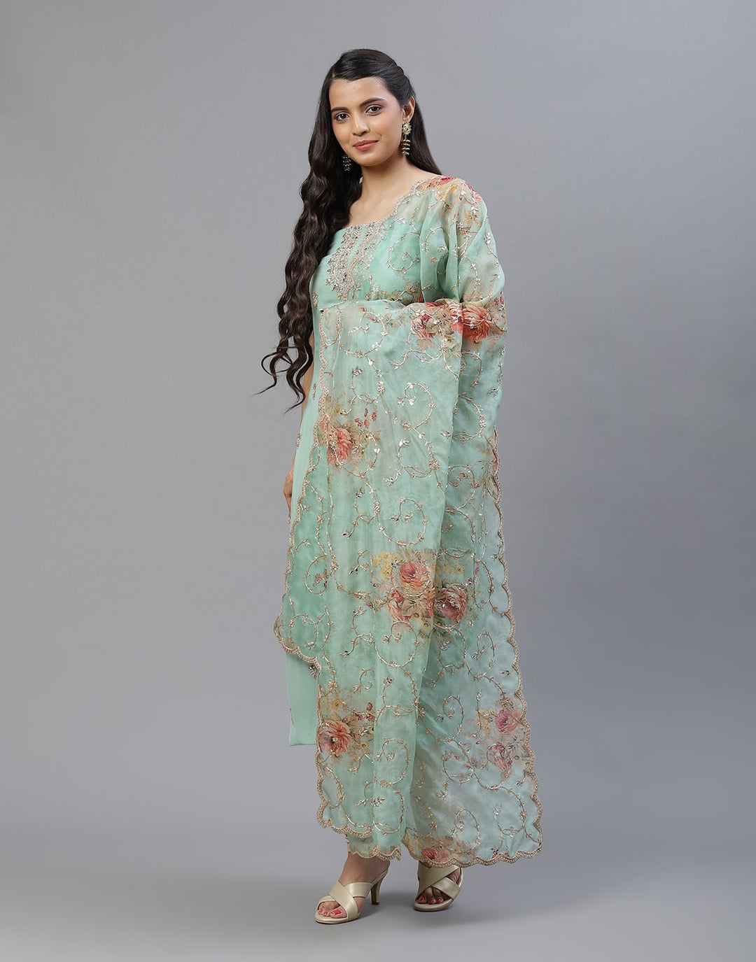 CREPE EMBROIDERED SUIT SET