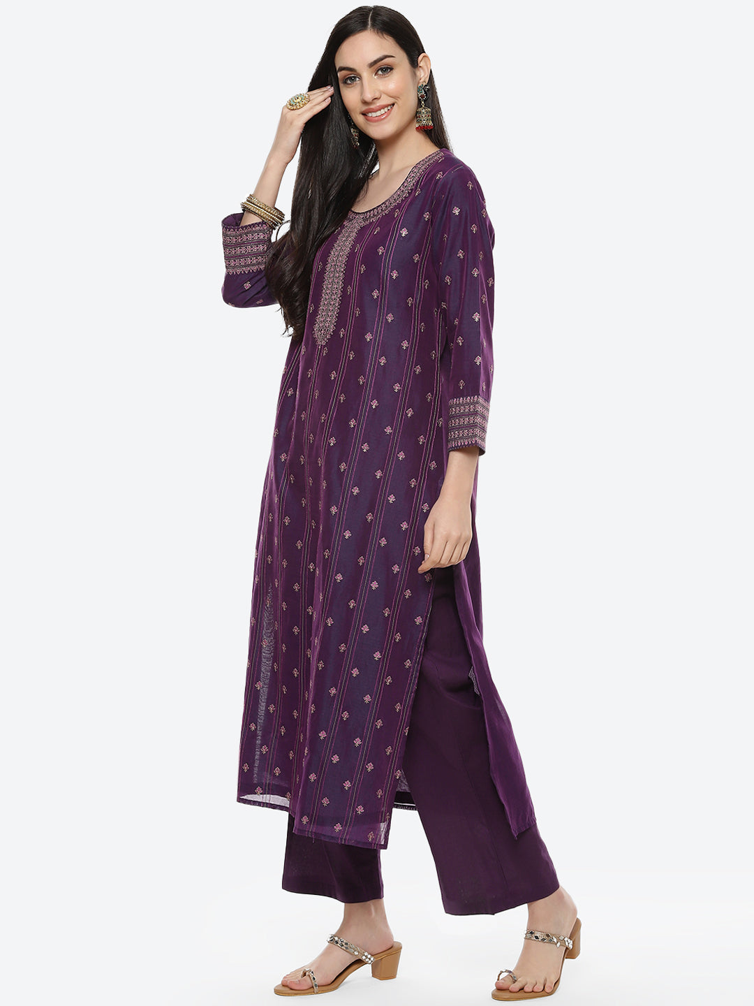 Embroidered Zari Neck Chanderi Kurti With Pant