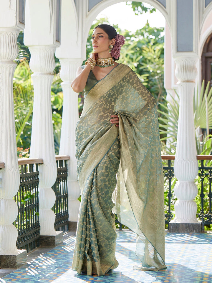 Golden Jaal Georgette Plain Saree