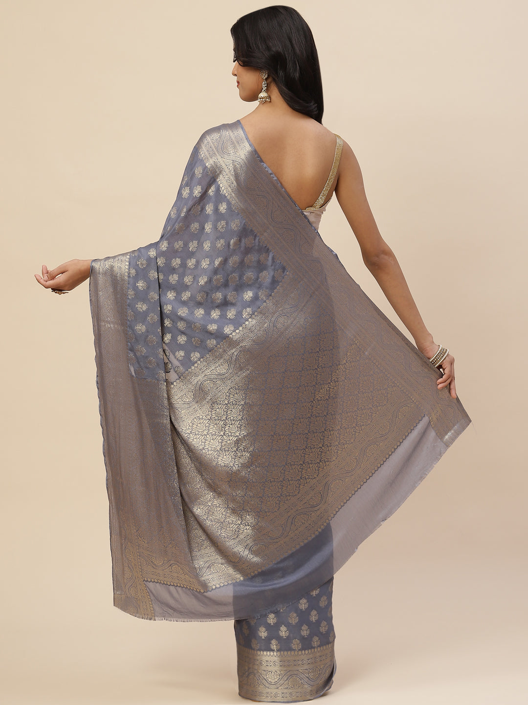 Zari Booti Crepe Plain Saree