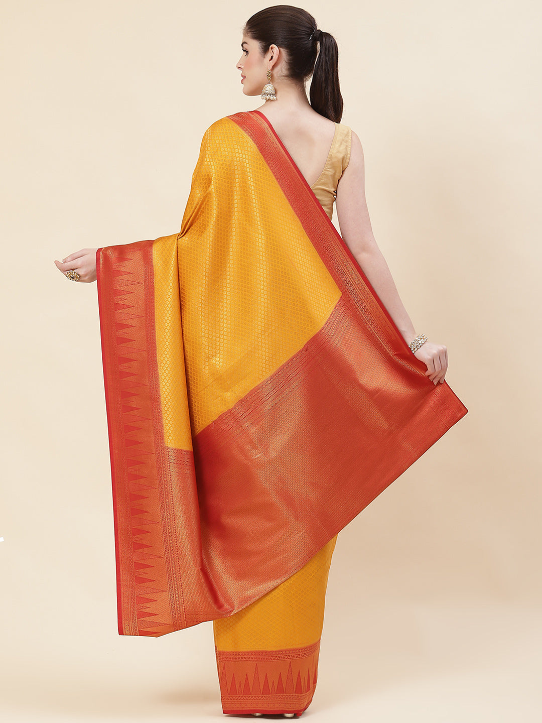 Zari Booti Handloom Woven Saree