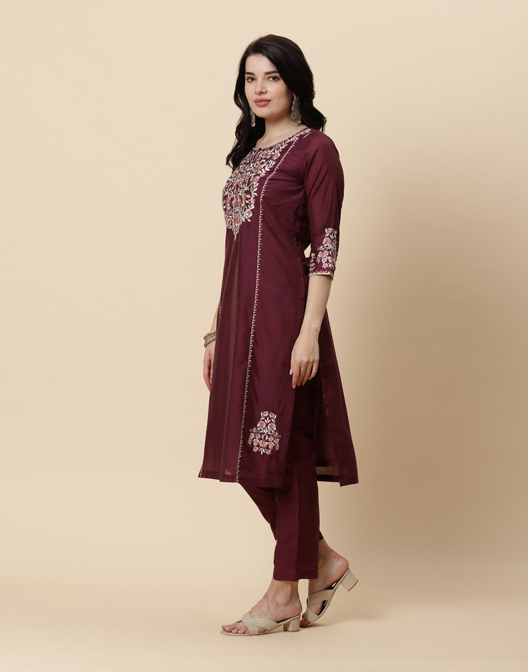 Embroidered Chanderi Kurti With Pant