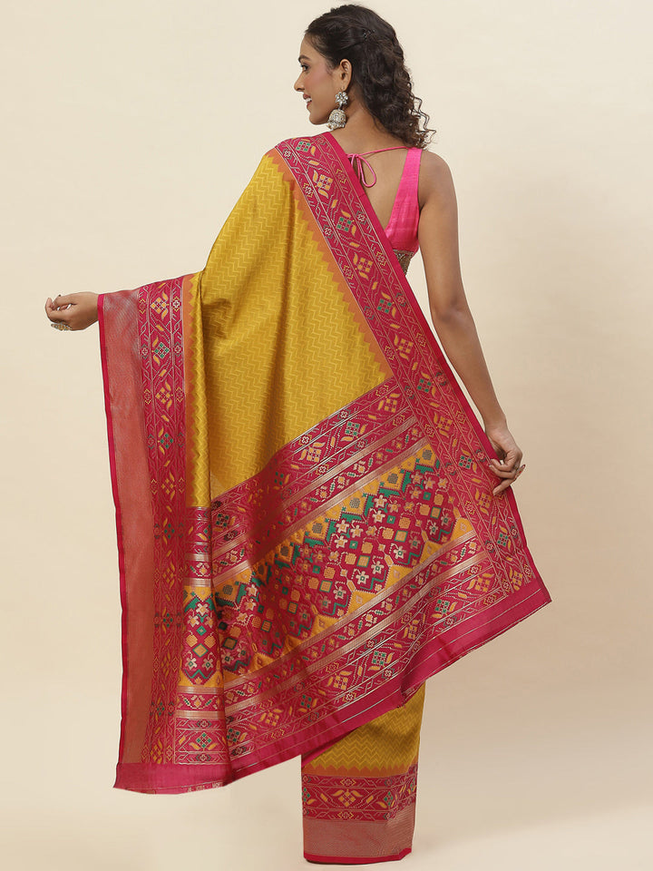Zari Jaal Woven Handloom Saree