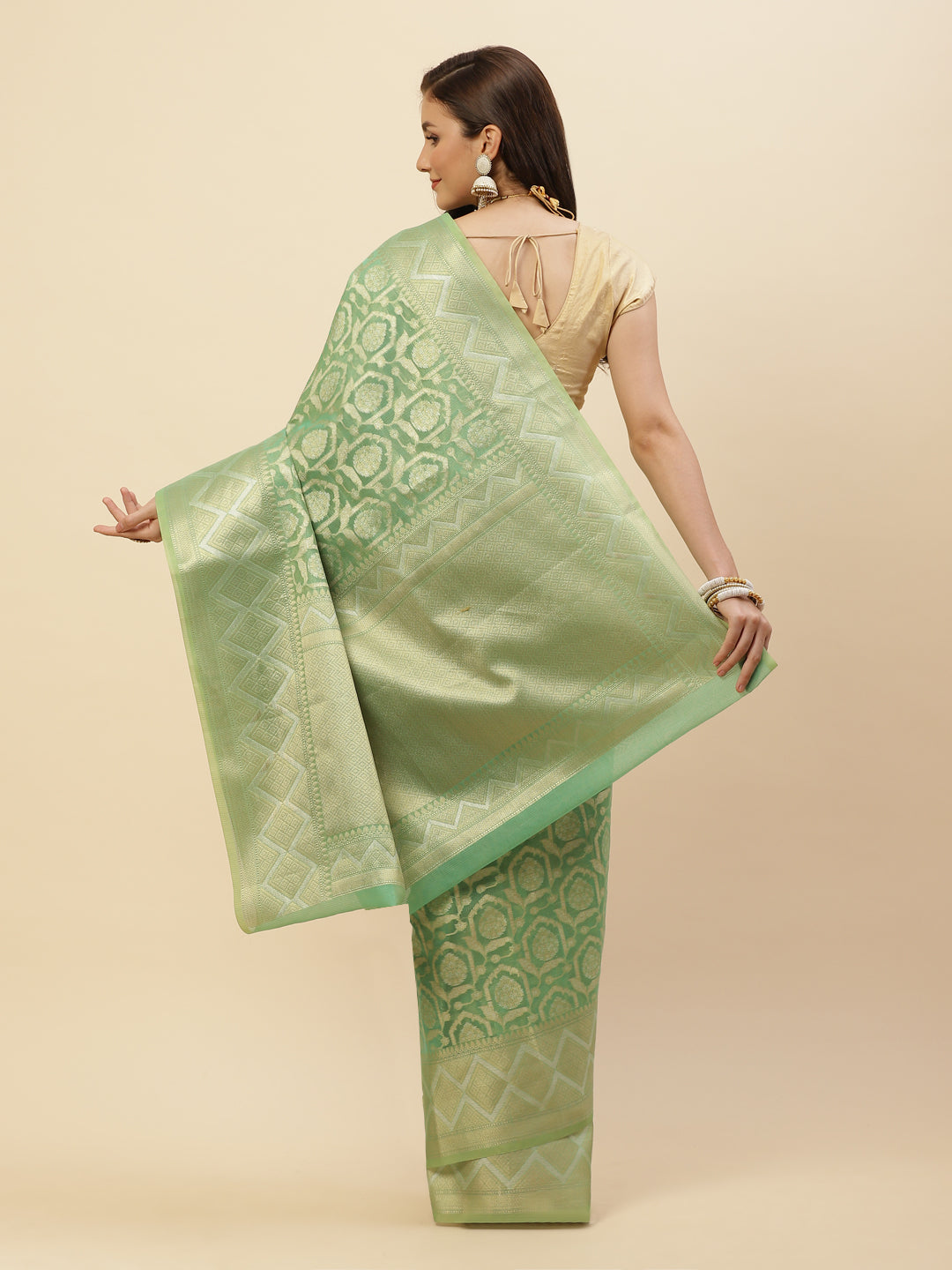 Zari Jaal Cotton Woven Saree