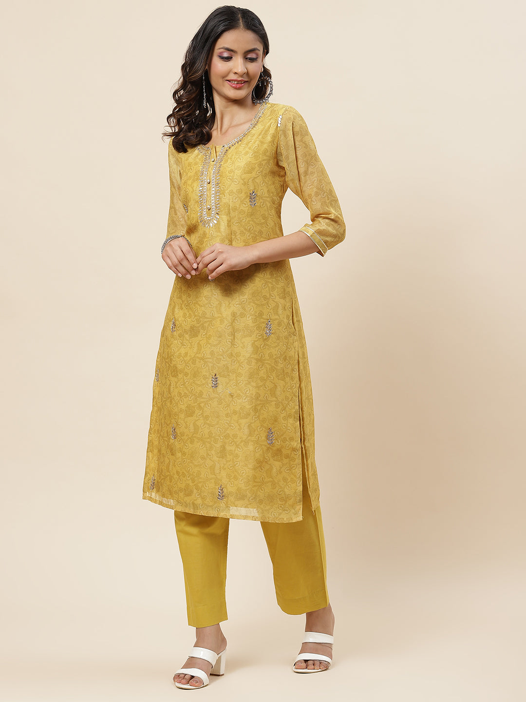 Printed &amp; Neck Embroidered Chanderi Kurta With Pants