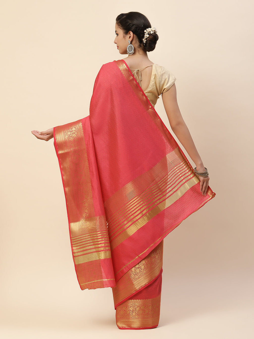 Plain Zari Border Art Handloom Woven Saree