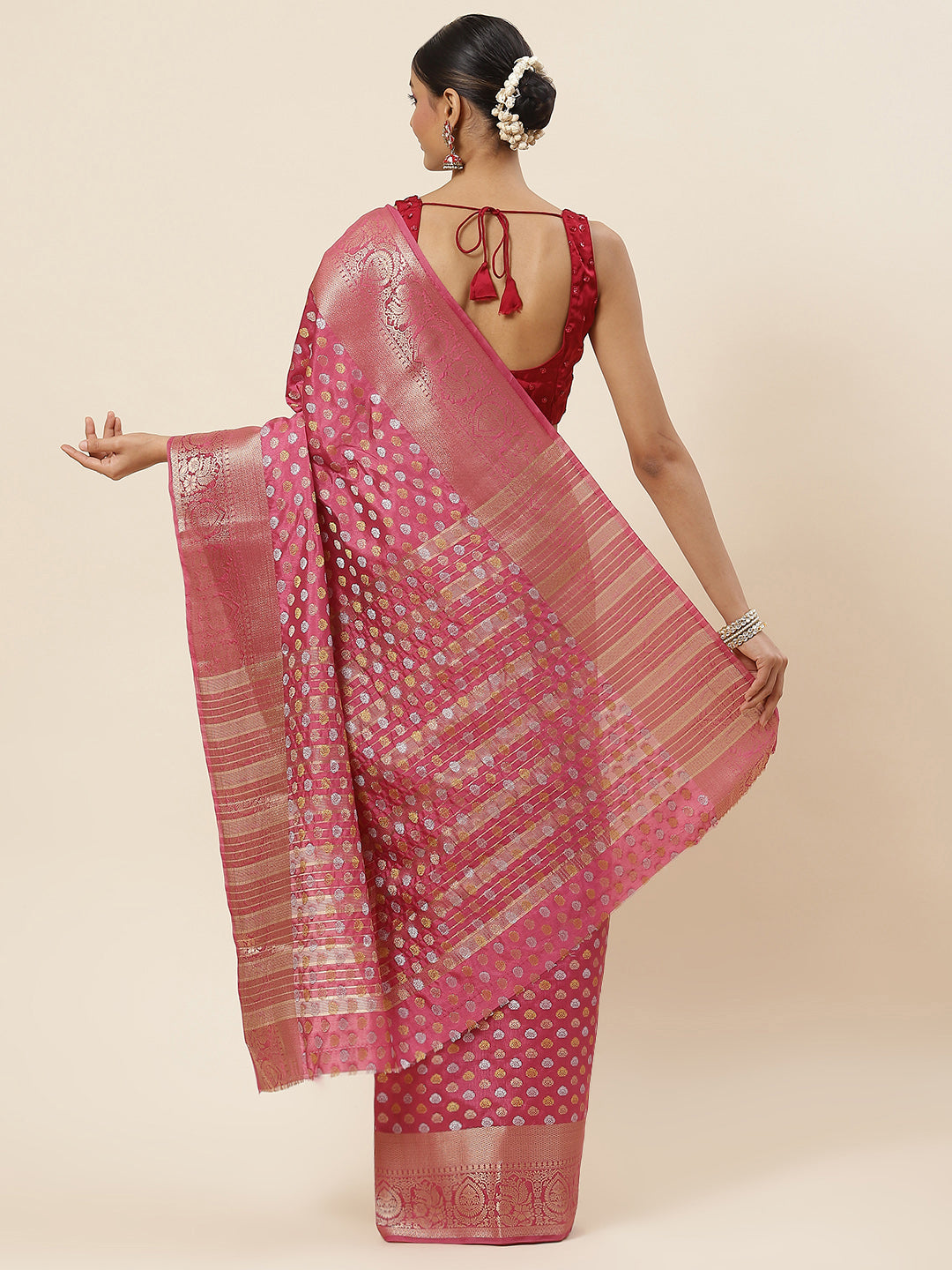Zari Booti Woven Handloom Saree
