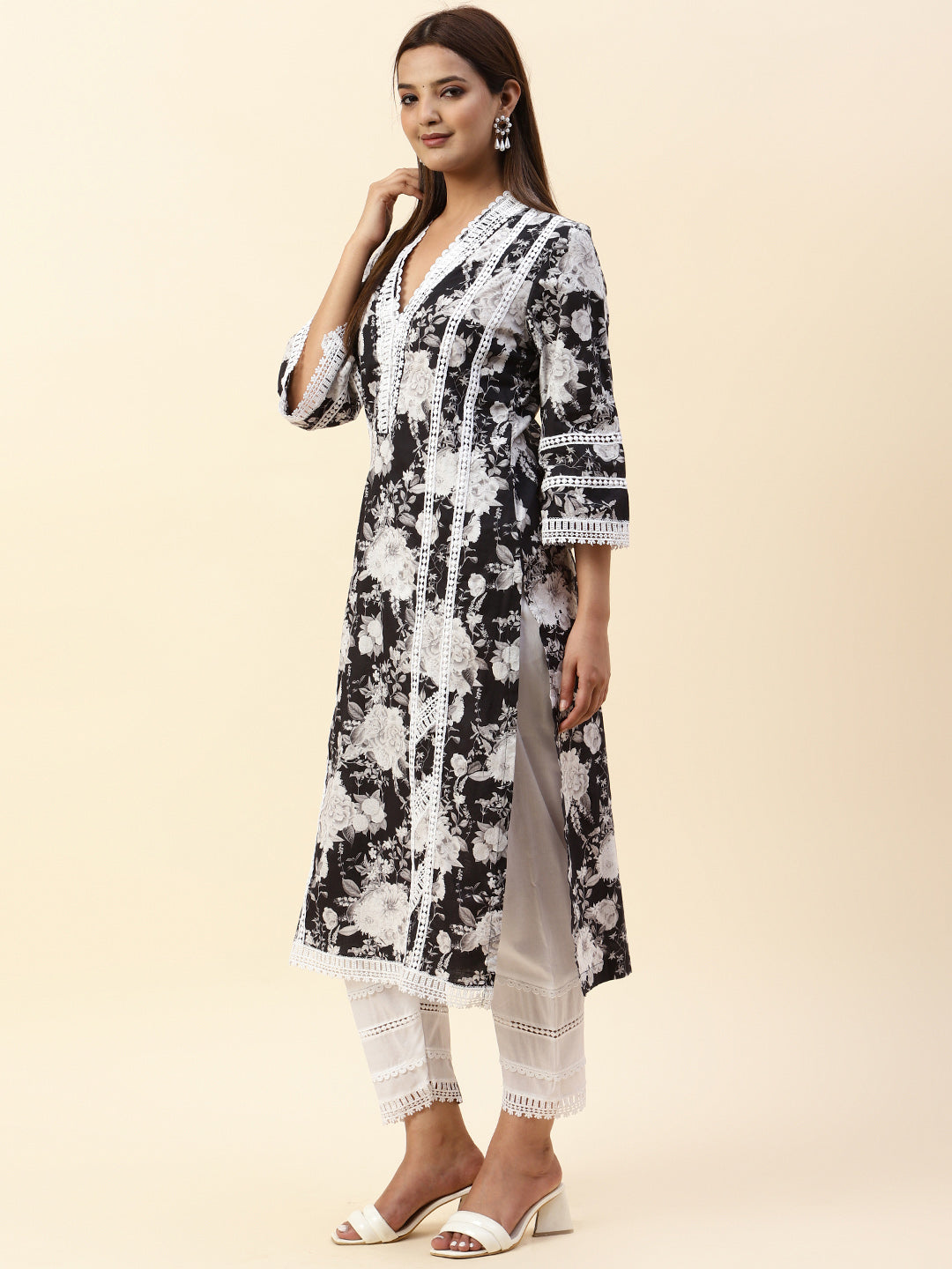Floral Printed Cotton Kurta With Pants