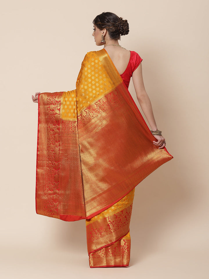 Zari Border Booti Work Art Handloom Woven Saree