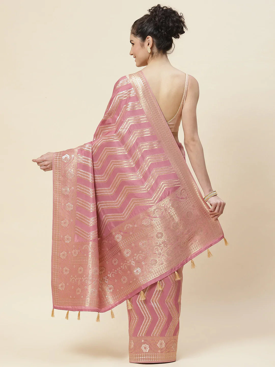 Zari Jaal Handloom Woven Saree