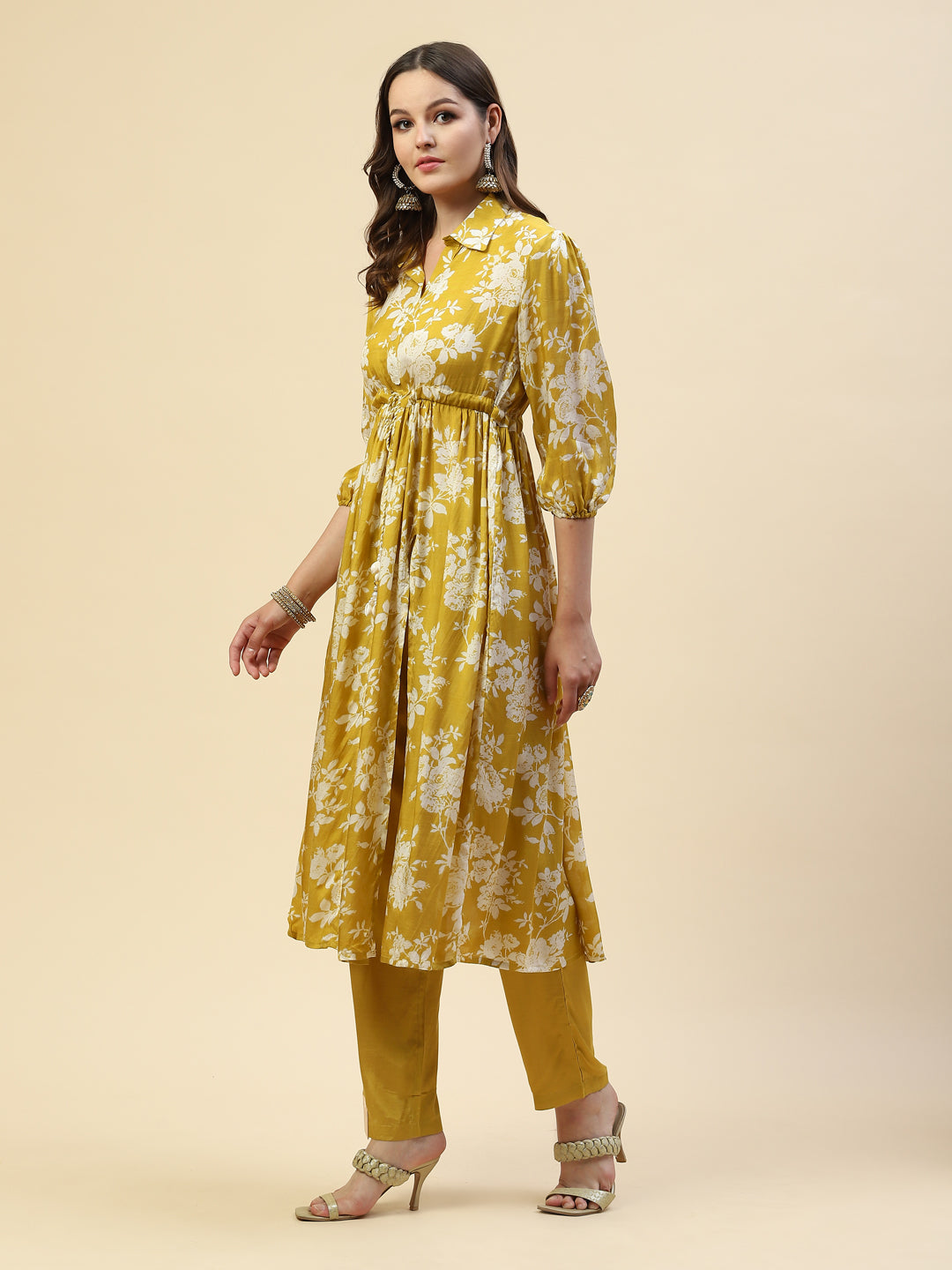 Floral Printed Muslin Kurta With Pants