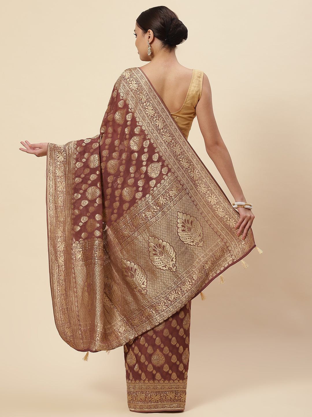 Zari Border Booti Georgette Plain Saree