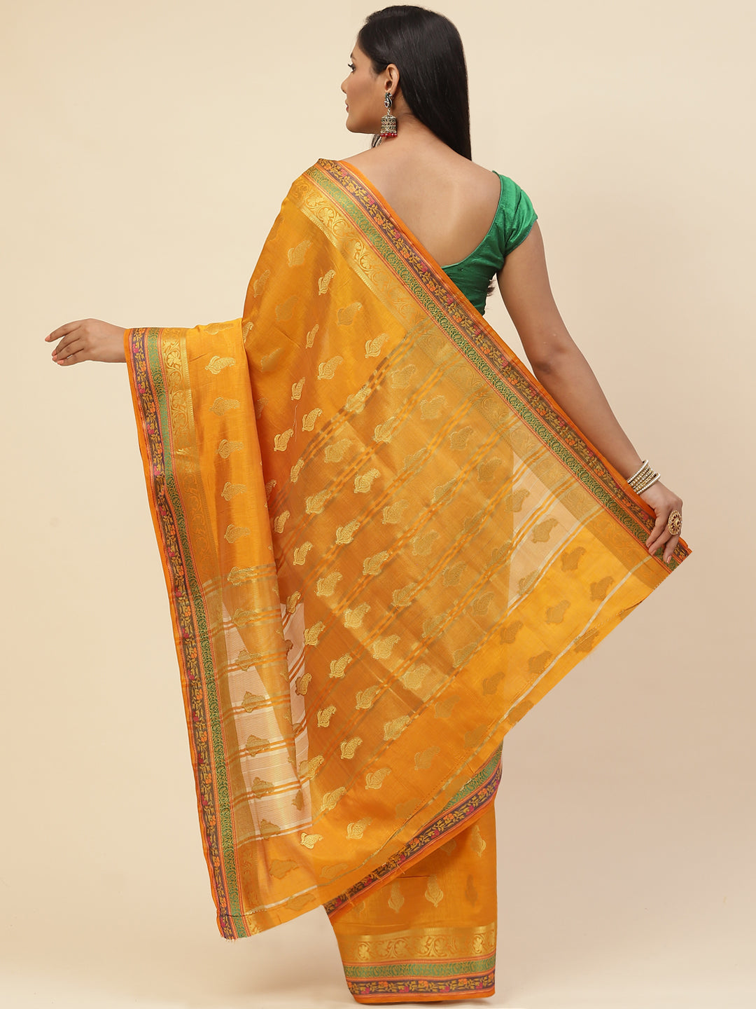 Zari Jaal Handloom Woven Saree