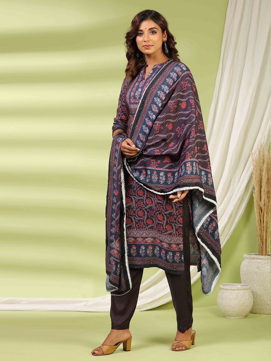 Printed Muslin Kurta With Pants &amp; Dupatta