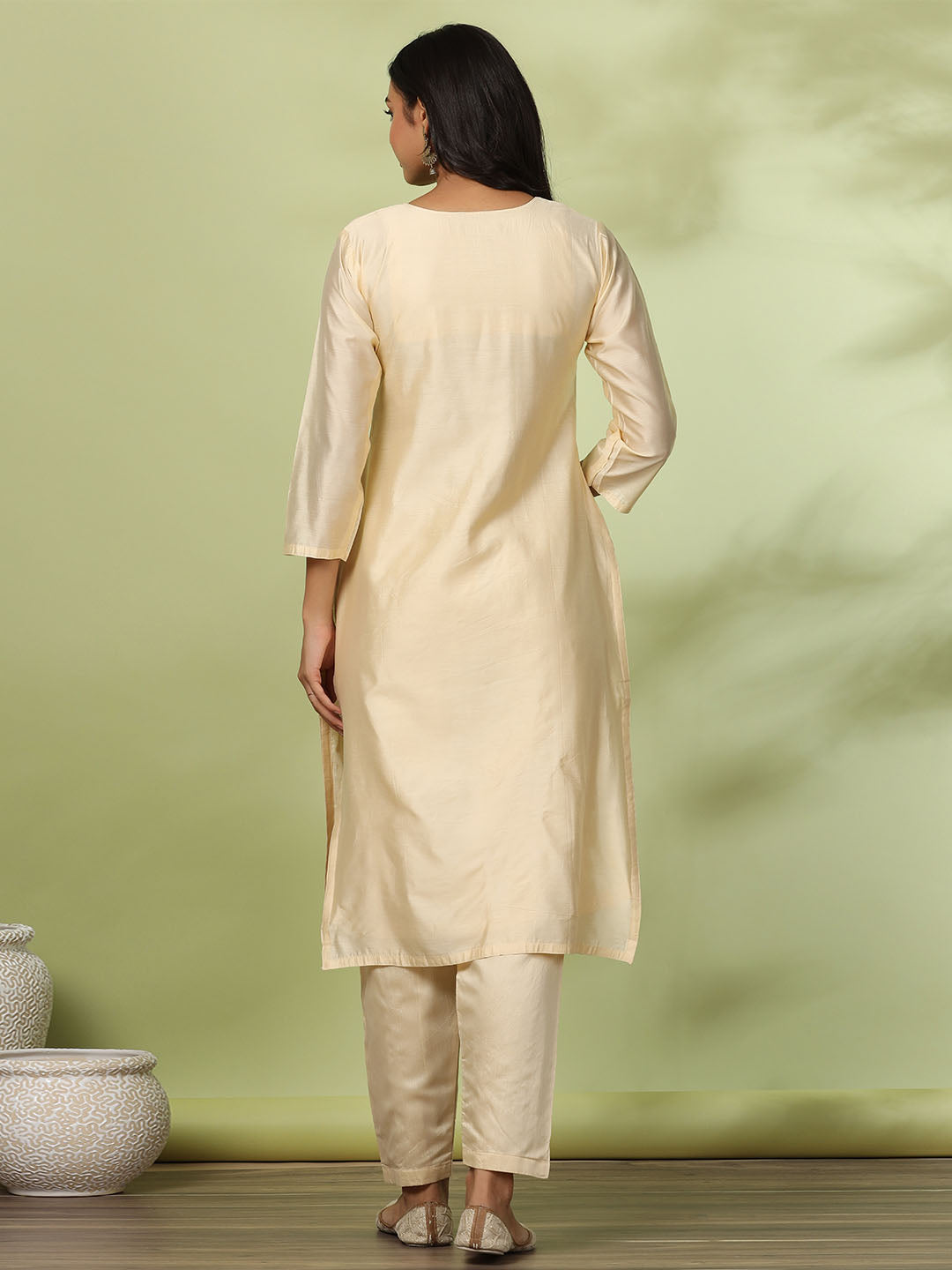 Neck Embroidered Chanderi Kurta With Pants &amp; Dupatta