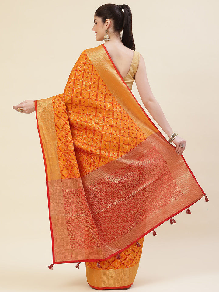 Geometric Woven Handloom Saree