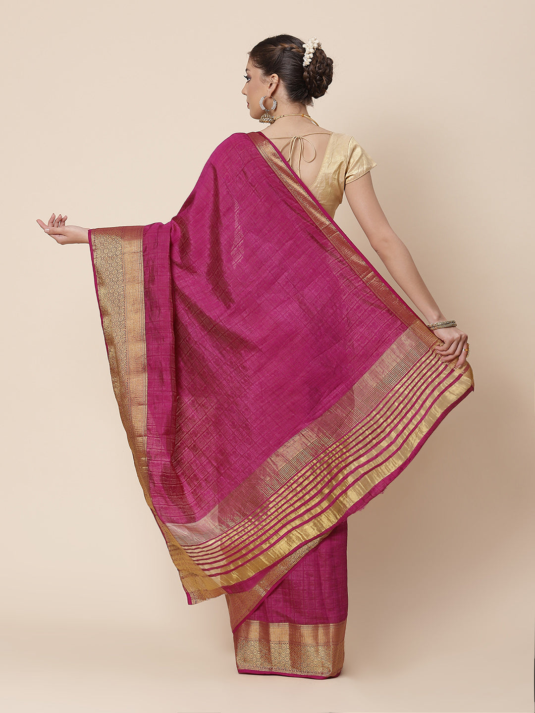 Zari Border Art Handloom Woven Saree