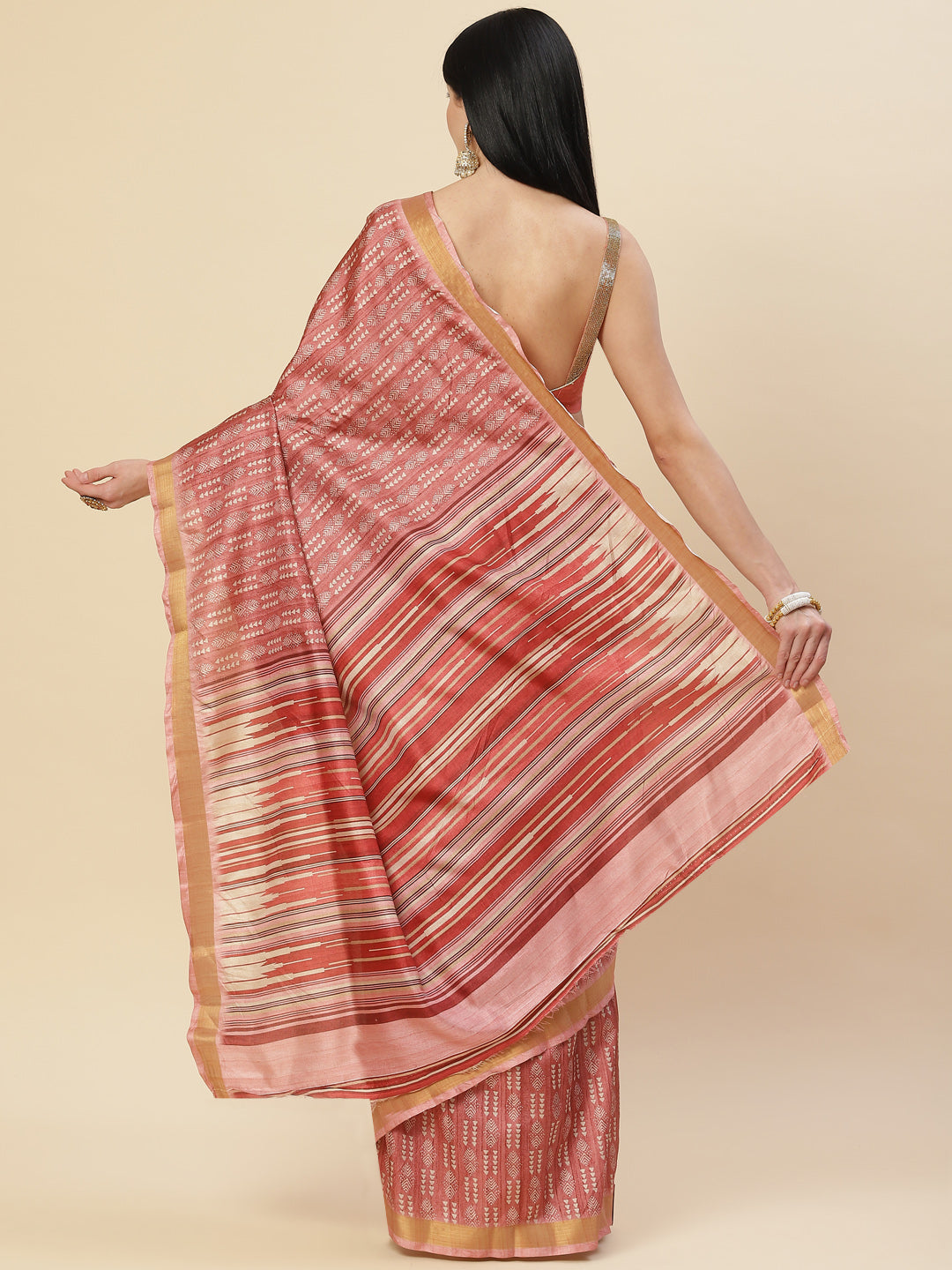 Printed Booti Tussar Saree