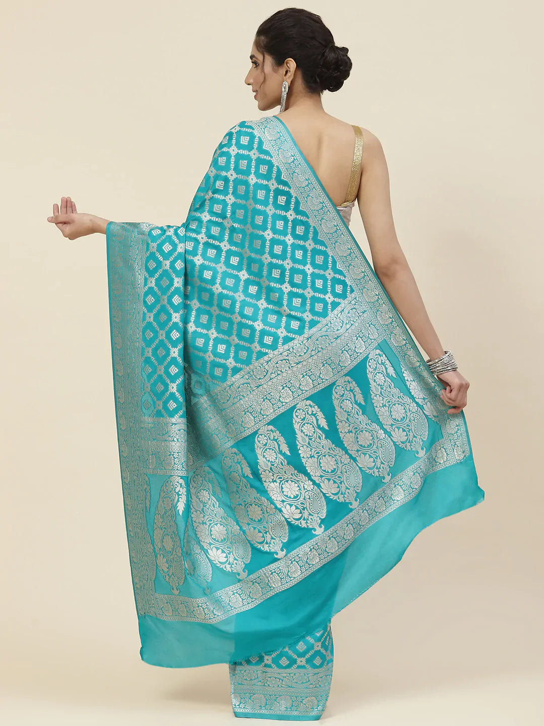 Zari Jaal Crepe Plain Saree