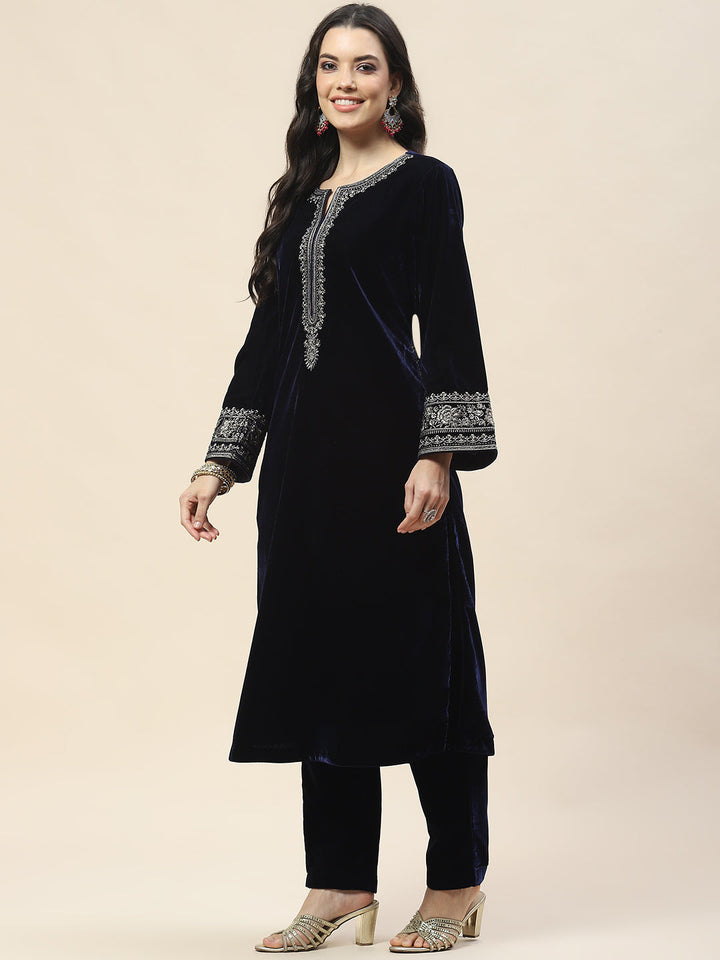 Neck Embroidered Velvet Kurta With Pants
