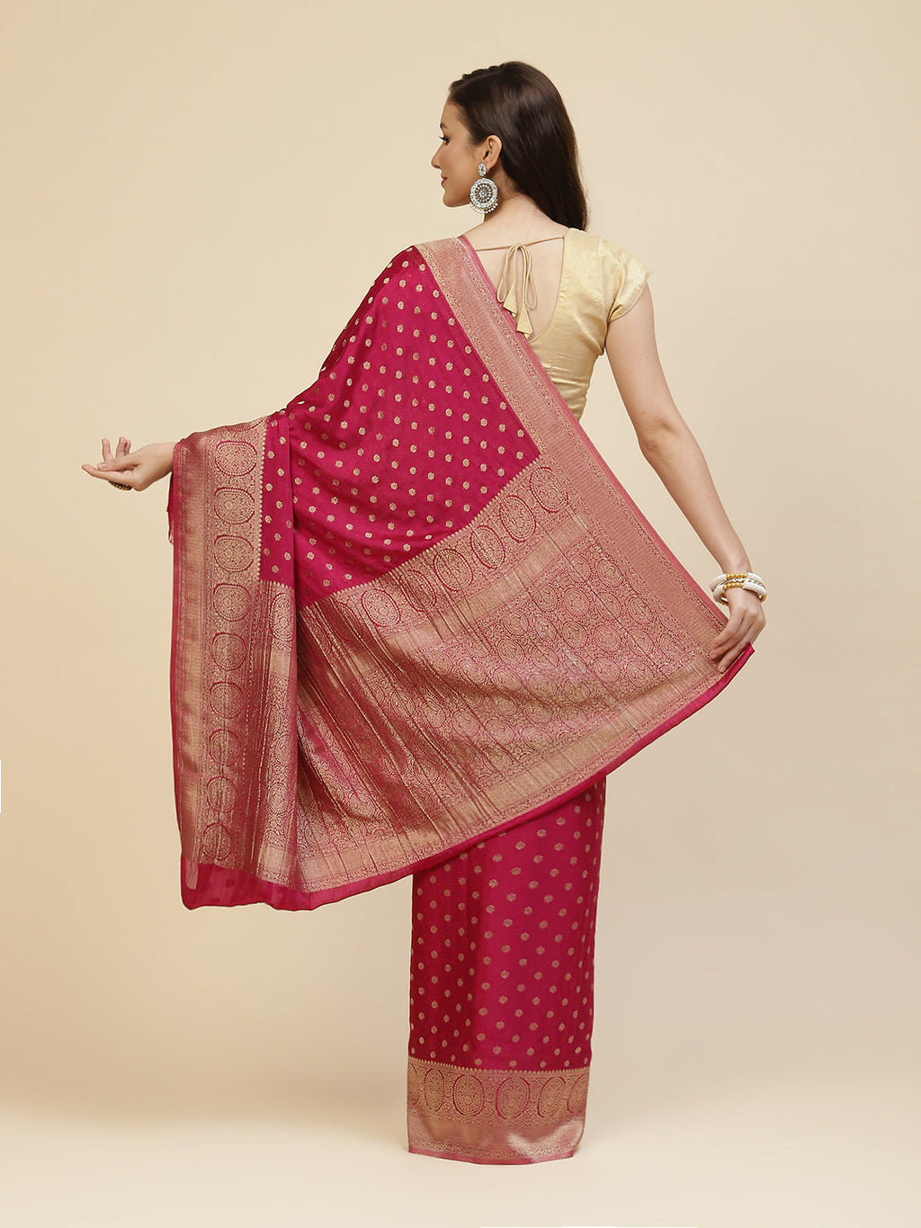 Zari Booti Crepe Plain Saree