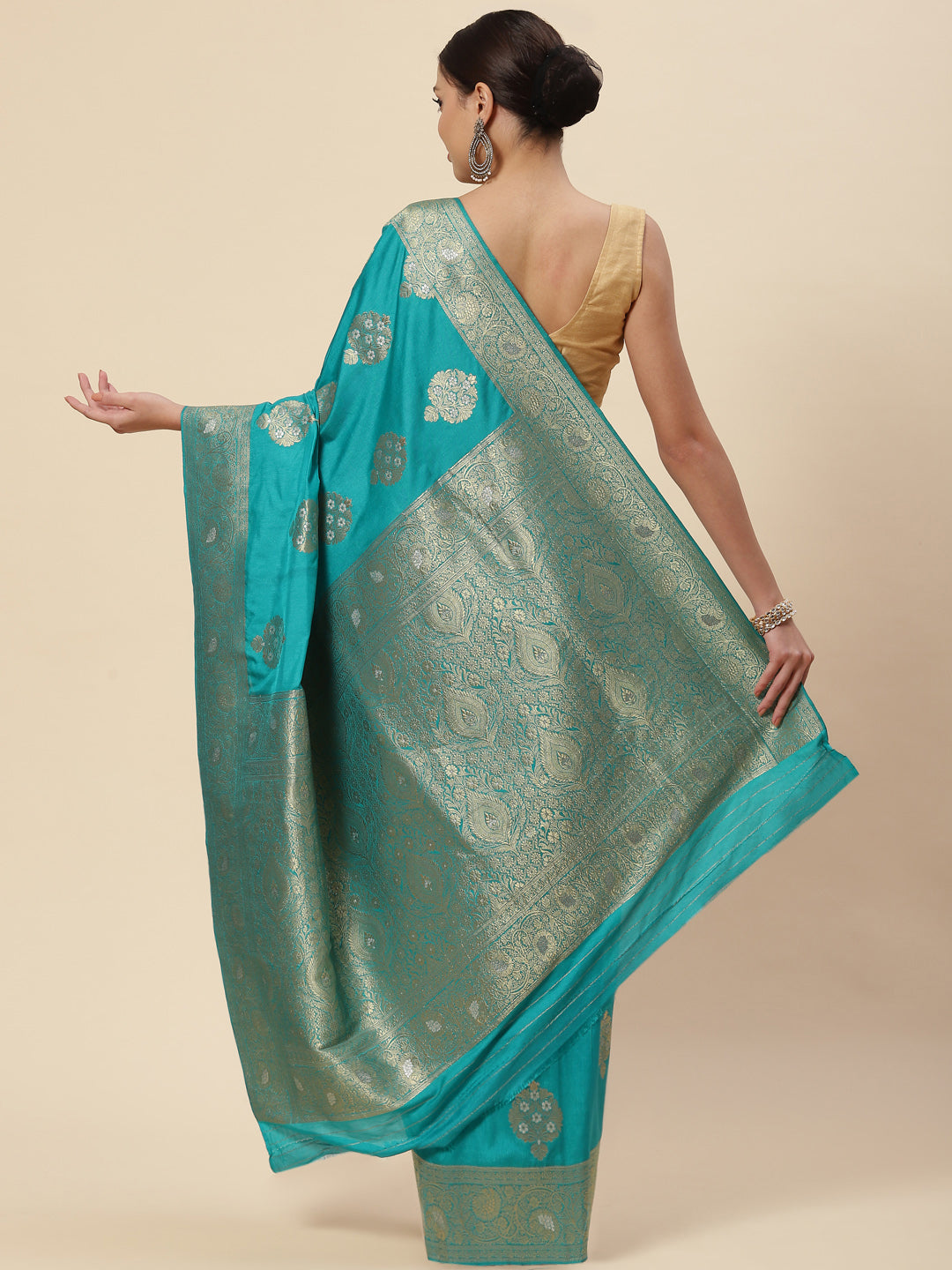 Zari Booti Handloom Woven Saree