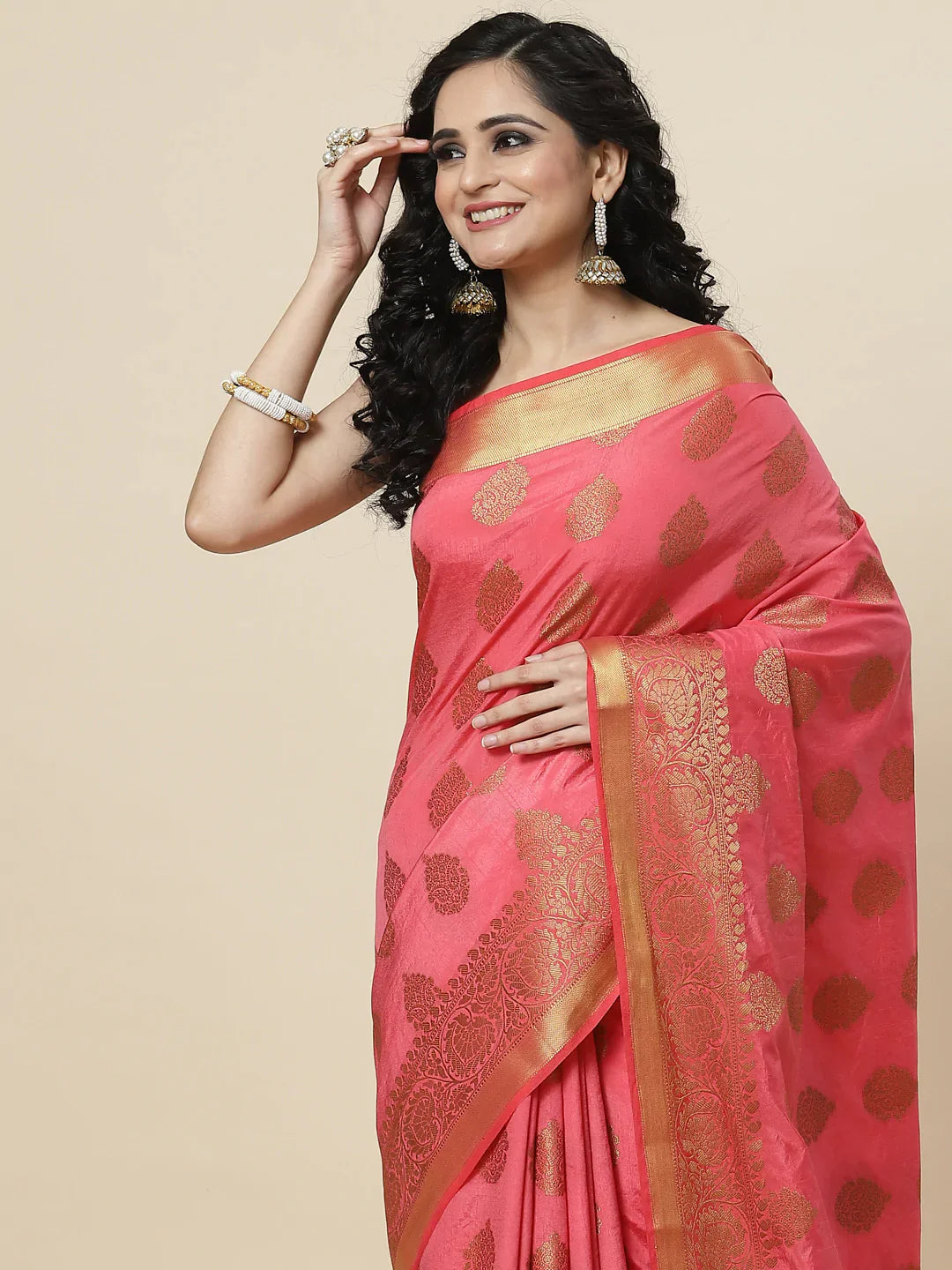Zari Border Booti Handloom Woven Saree