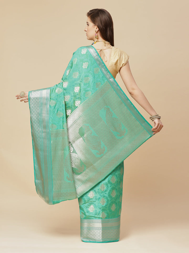Zari Border Booti Art Handloom Woven Saree