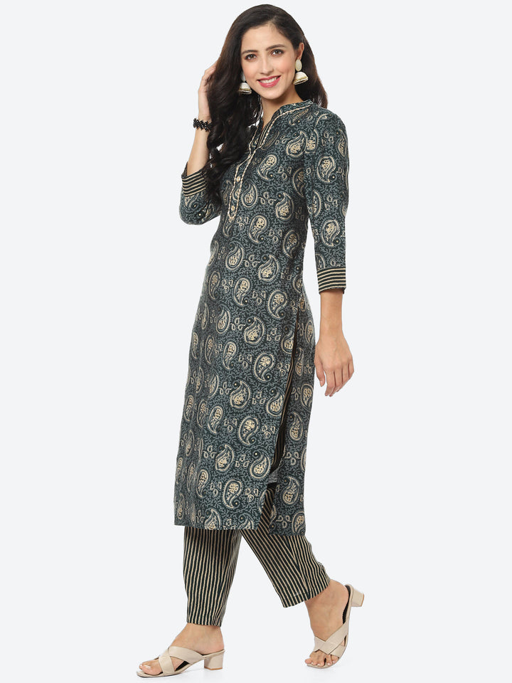 Paisley Printed Muslin Kurti With Pant